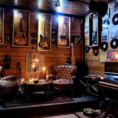 Pirola Music Ranch Guest House B&B Romano di Lombardia Exteriör bild